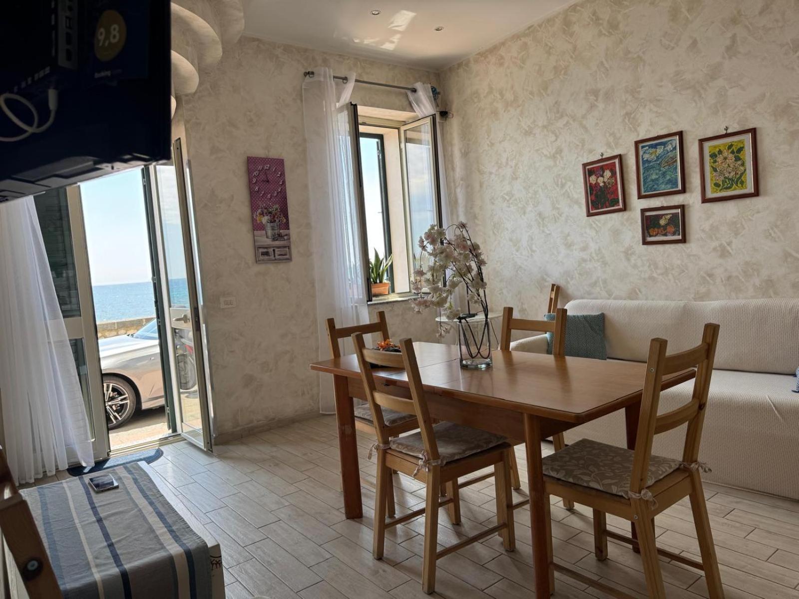 גיארדיני נאקסוס Casa Vacanza Sweet Home מראה חיצוני תמונה