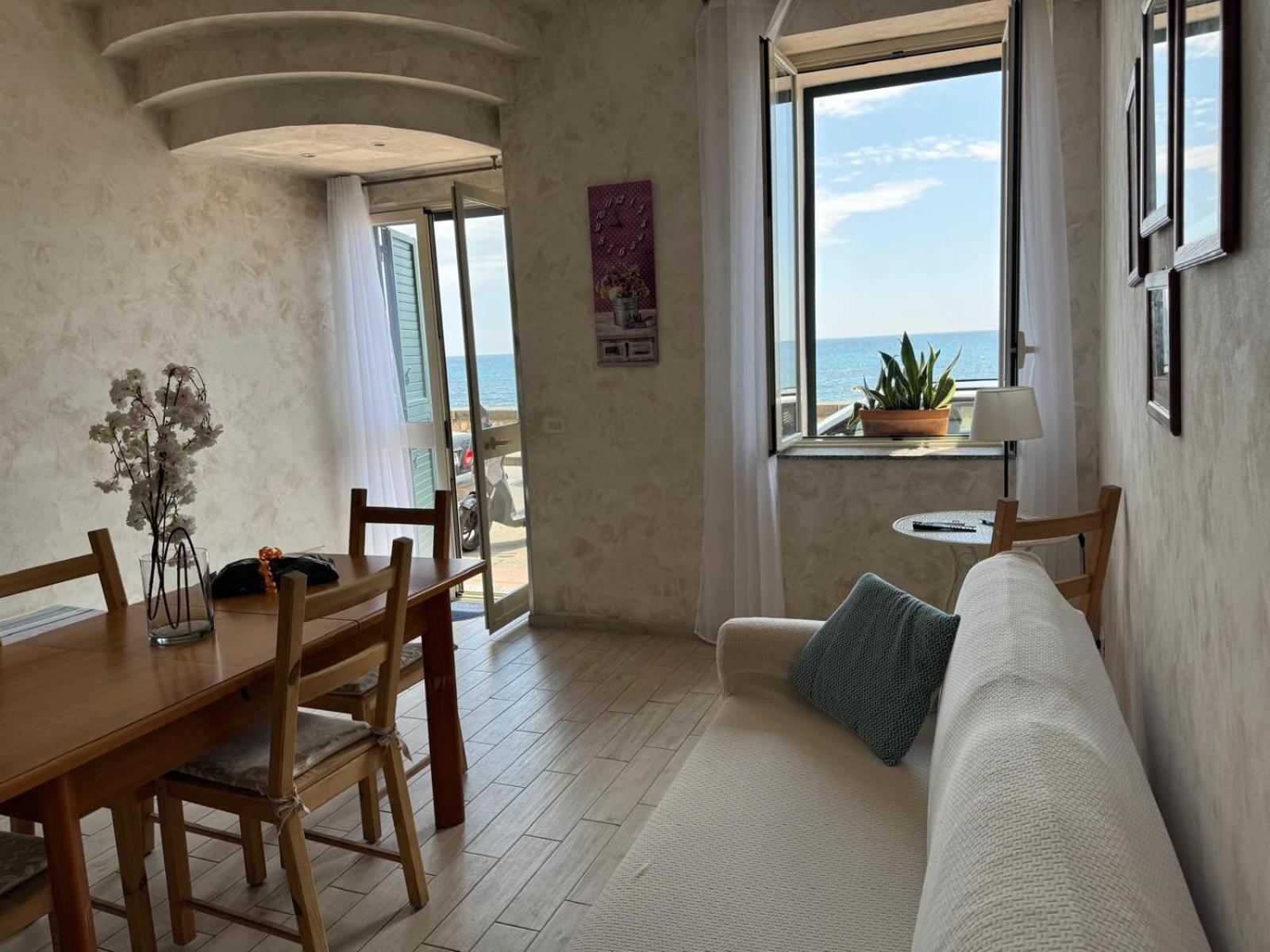 גיארדיני נאקסוס Casa Vacanza Sweet Home מראה חיצוני תמונה
