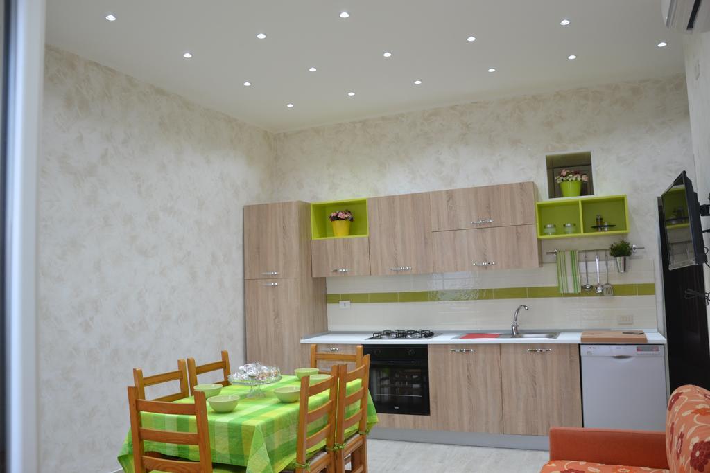 גיארדיני נאקסוס Casa Vacanza Sweet Home מראה חיצוני תמונה