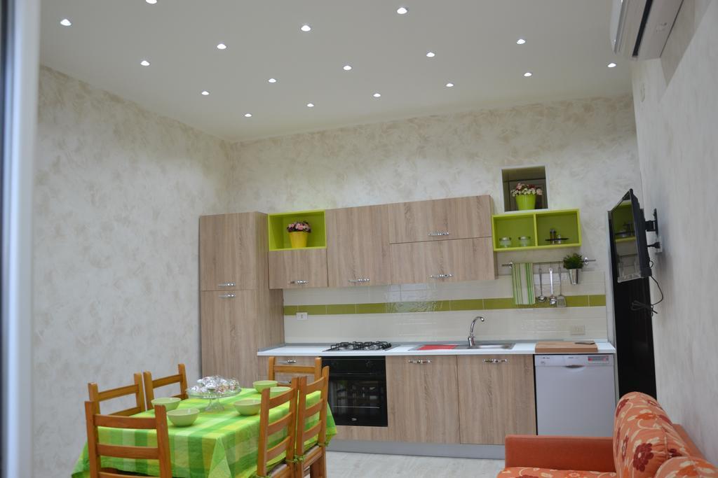 גיארדיני נאקסוס Casa Vacanza Sweet Home מראה חיצוני תמונה