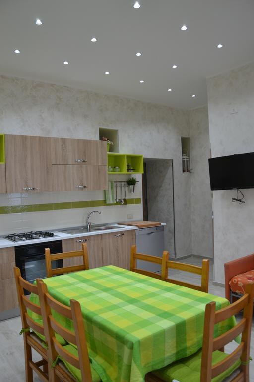 גיארדיני נאקסוס Casa Vacanza Sweet Home מראה חיצוני תמונה